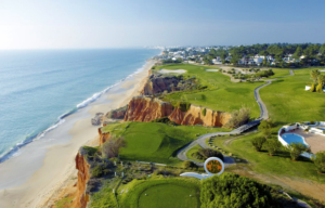 Golfbane i Portugal lige ud til stranden